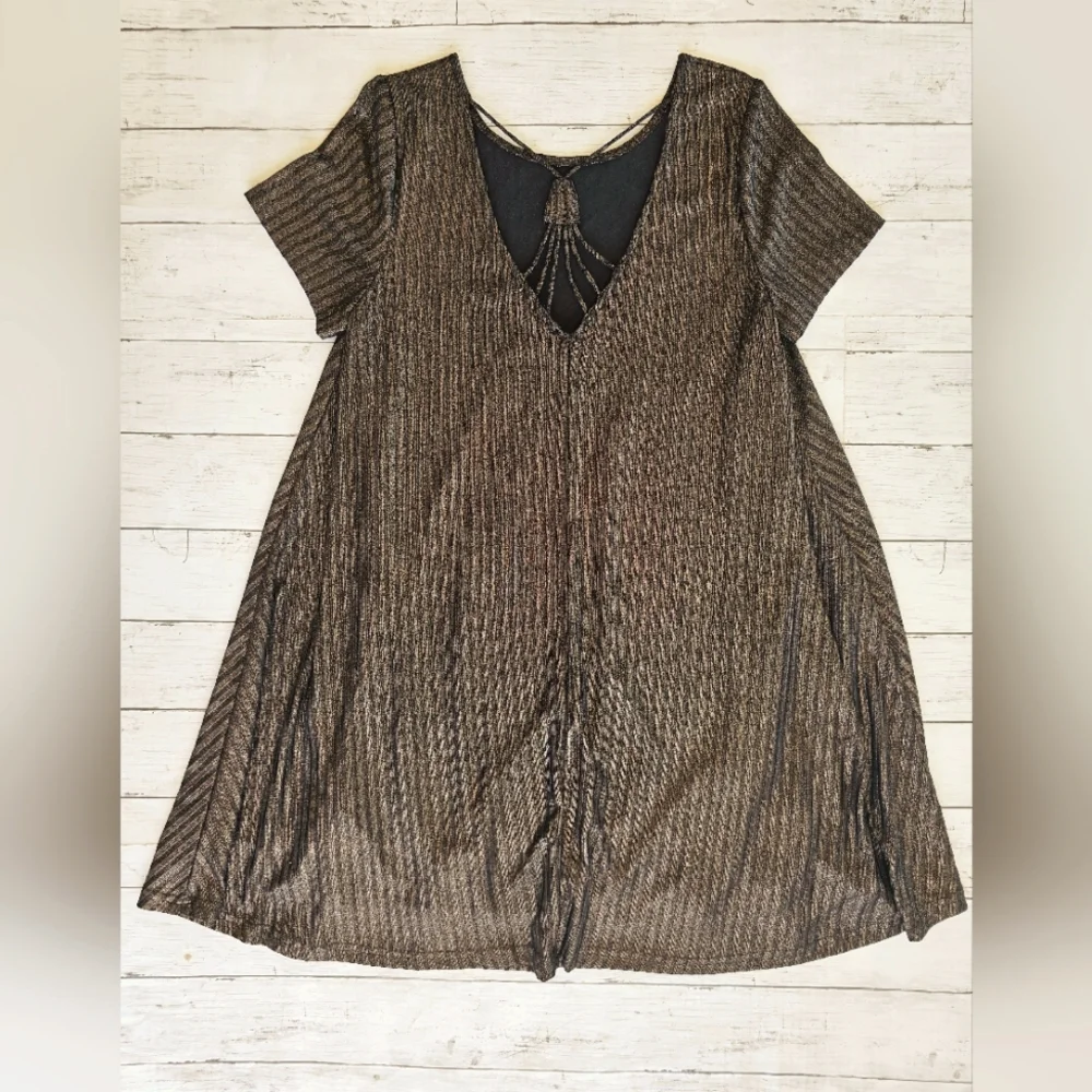 She + Sky Bronze Metallic Gold Brown Ribbed Swing Strappy Back Dress Size Large - Picture 10 of 11
